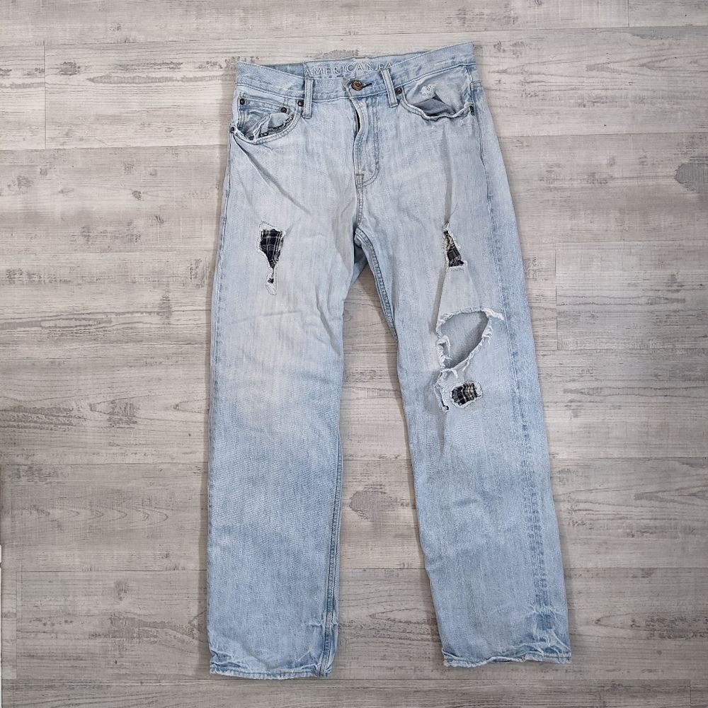 American Eagle Low loose Jean distressed patched light wash